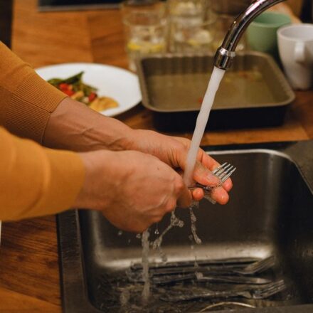 제주 제주시 하수구막힘 해결방법, 변기보다 싱크대부터 역류하면 먼저 의심할 배관과 출동 범위